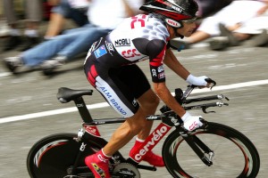 开云体育登录-独行侠强行终结活塞，一场季后赛的隐喻与救赎