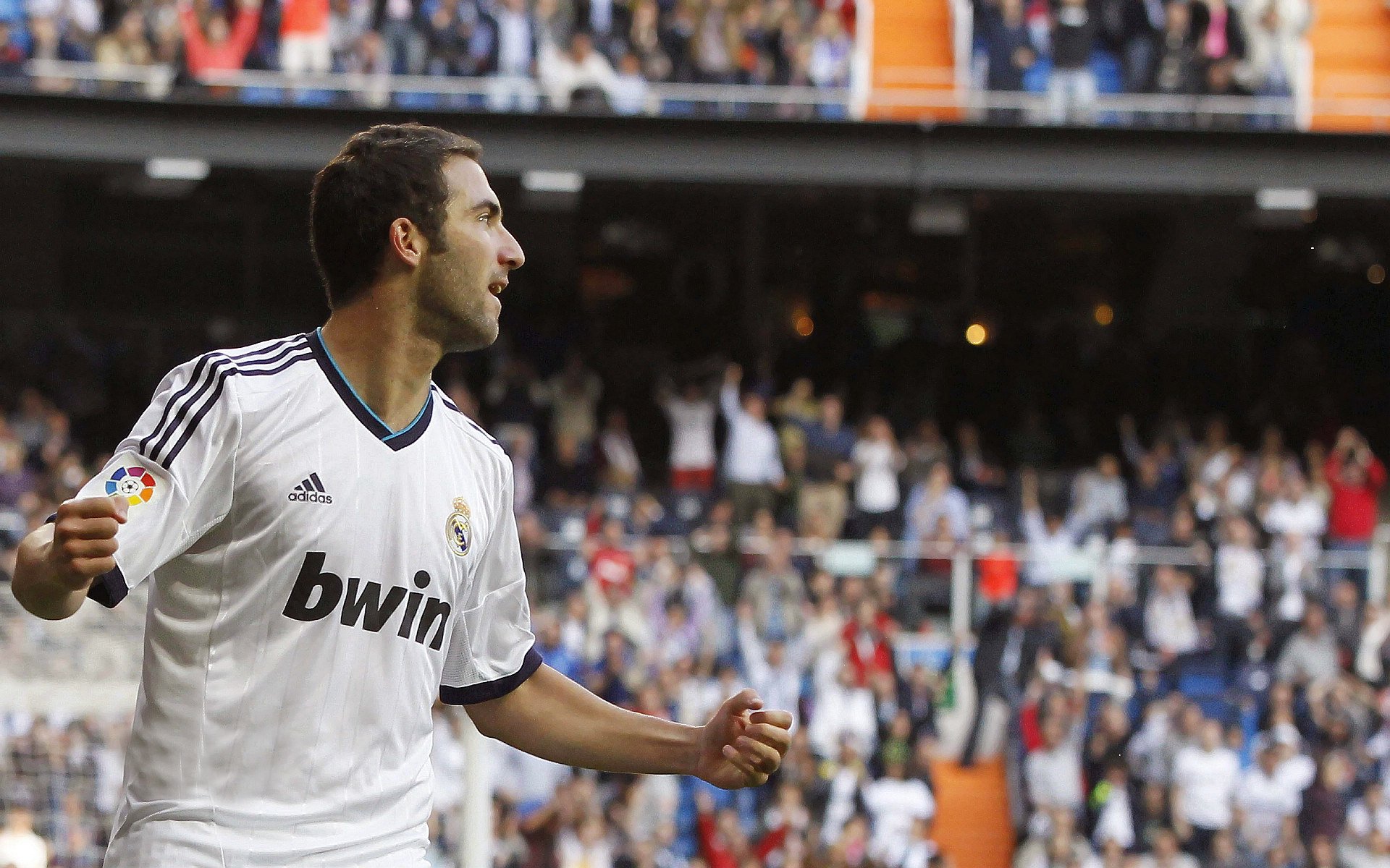 格纳布里一剑封喉!AC米兰爆冷苏格兰,德国飞翼成关键先生